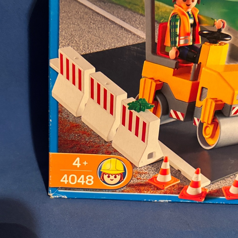 4048 Playmobil construction site: compressor roller & road site  (2007) NIB - Picture 4 of 9